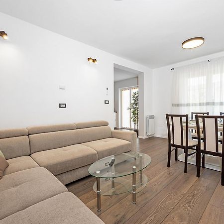 Apartment Delton 法扎纳 外观 照片